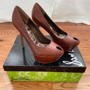 Sam Edelman Niland Croc-Embossed Whiskey Brown Platform Heels